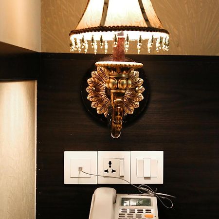 K Garden Hotel Parit Buntar Rom bilde